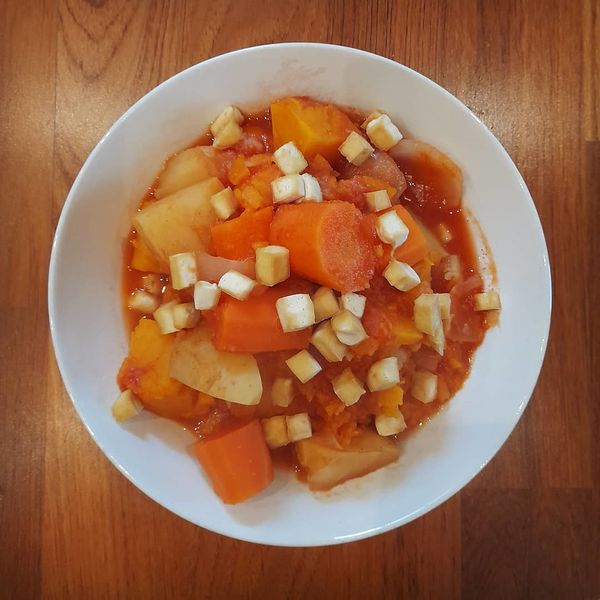 File:Pumpkin and tomato stew.jpeg