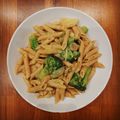 Cheesy broccoli and mushroom pasta.jpeg