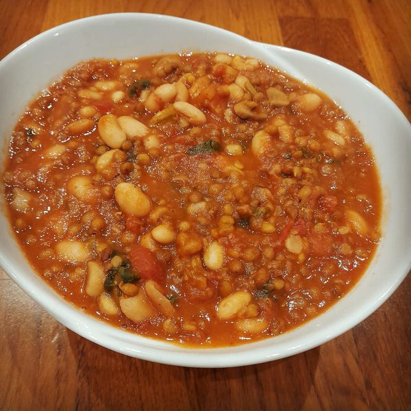 File:Quick mixed legumes stew.jpeg