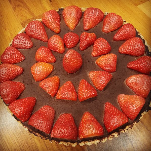 File:Chocolate strawberry pie.jpeg